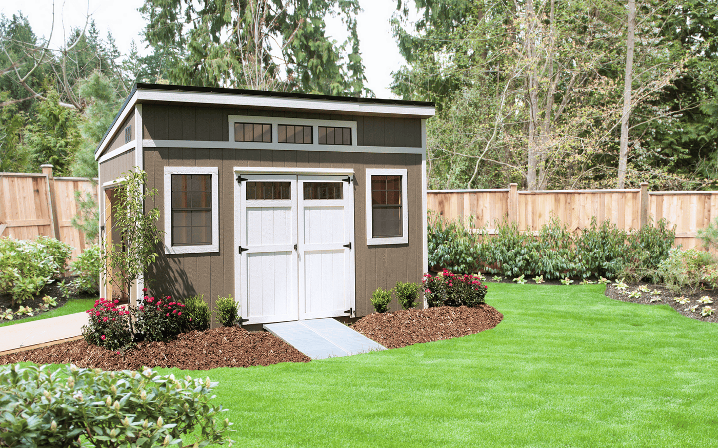 Modern Style Pine View Building